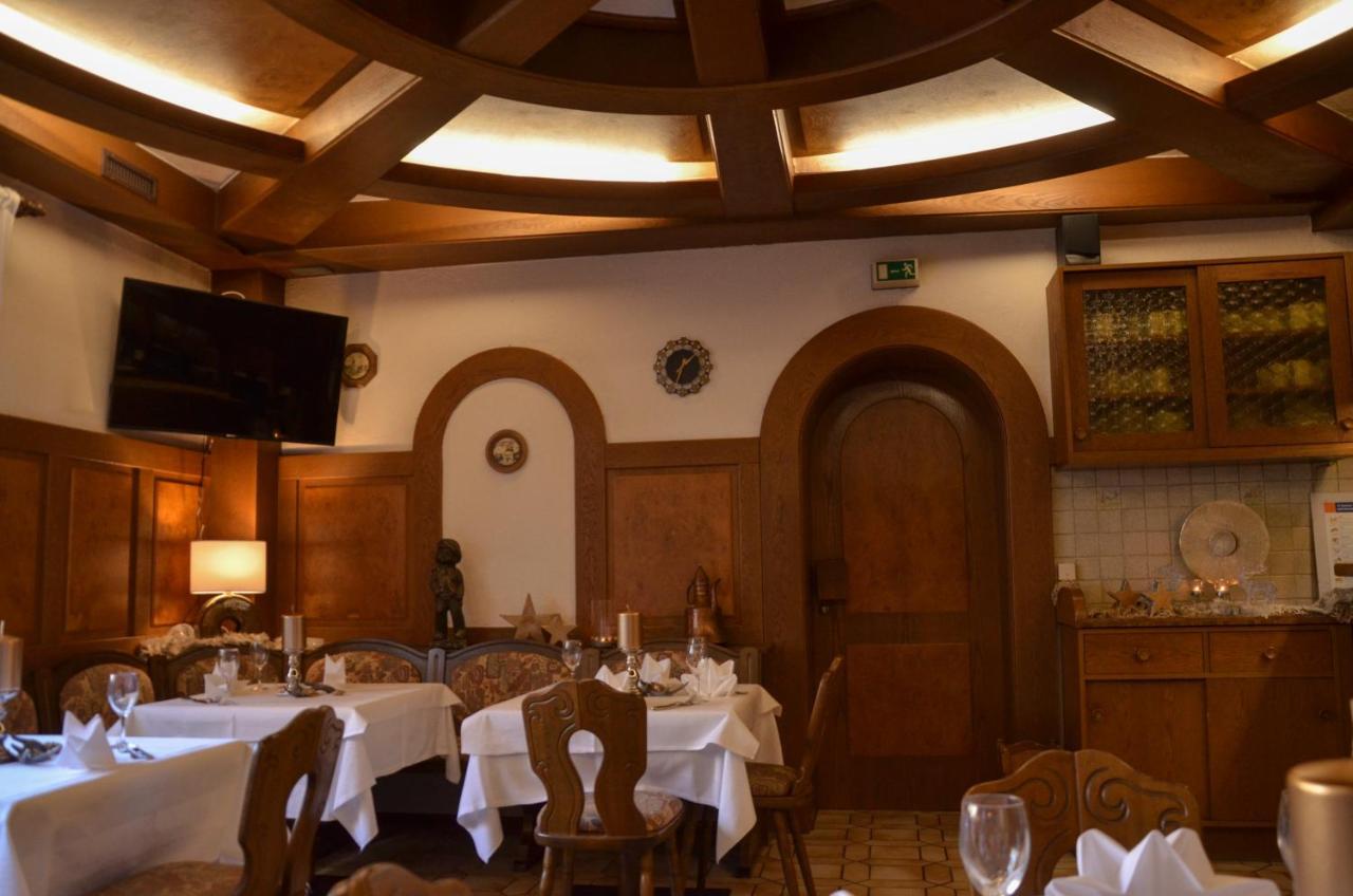 Hotel Restaurant Lamm Monsheim  Exterior photo